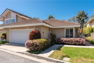 Condominium, 10 Windsong, Irvine, CA  Irvine, CA 92614