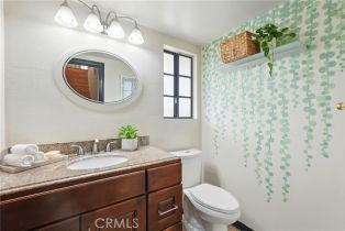 Condominium, 5447 Centralia st, Long Beach, CA 90808 - 12