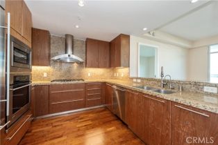 Condominium, 3141 Michelson dr, Irvine, CA 92612 - 9