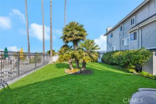Condominium, 16255 Pacific Circle, Huntington Beach, CA 92649 - 42