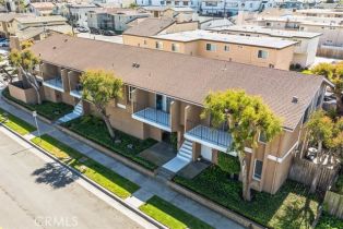 Residential Income, 16861 Green ln, Huntington Beach, CA 92649 - 3