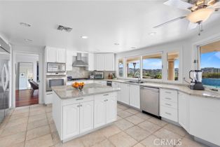 Single Family Residence, 2 Drakes Bay dr, Corona Del Mar, CA 92625 - 12