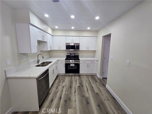 Apartment, 220 12th st, Huntington Beach, CA 92648 - 1