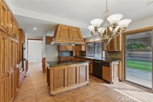 Single Family Residence, 17192 Saint Andrews ln, Huntington Beach, CA 92649 - 7