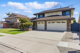 Single Family Residence, 17192 Saint Andrews LN, Huntington Beach, CA  Huntington Beach, CA 92649