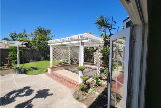 Single Family Residence, 19 Ensueno West, Irvine, CA 92620 - 5