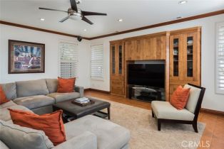 Single Family Residence, 2 Viola, Irvine, CA 92620 - 14