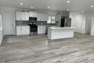 Single Family Residence, 12472 Woodlawn ave, Tustin, CA 92780 - 5