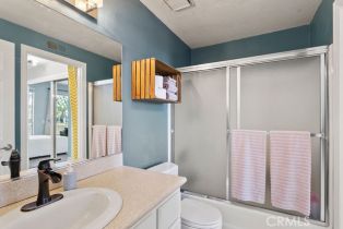 Condominium, 20191 Cape Coral ln, Huntington Beach, CA 92646 - 13