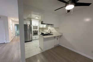 Apartment, 17061 Grove cir, Huntington Beach, CA 92647 - 5