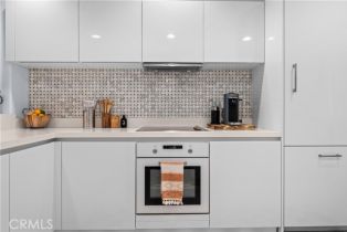 Condominium, 2233 Martin, Irvine, CA 92612 - 4