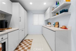 Condominium, 2233 Martin, Irvine, CA 92612 - 5