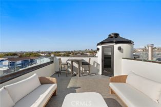 Single Family Residence, 2132 Oceanfront, Newport Beach, CA 92661 - 26