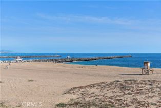 Single Family Residence, 2132 Oceanfront, Newport Beach, CA 92661 - 30