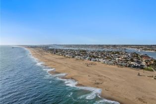 Single Family Residence, 2132 Oceanfront, Newport Beach, CA 92661 - 41