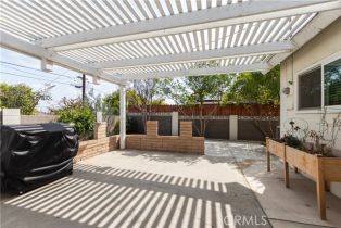 Single Family Residence, 395 Monterey rd, Corona, CA 92879 - 12