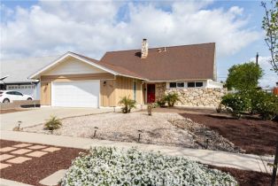 Single Family Residence, 395 Monterey rd, Corona, CA 92879 - 15