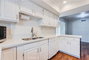 Single Family Residence, 395 Monterey rd, Corona, CA 92879 - 5