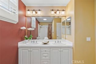 Single Family Residence, 2140 Chandler dr, Tustin, CA 92782 - 40