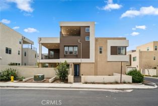 Condominium, 243 Chorus, Irvine, CA  Irvine, CA 92618