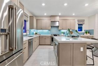 , 307 Chorus, Irvine, CA 92618 - 19