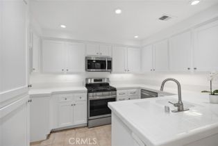 Condominium, 2466 Via Corella, Tustin, CA 92782 - 15