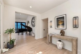 Single Family Residence, 12 Water Port, Newport Beach, CA 92657 - 5