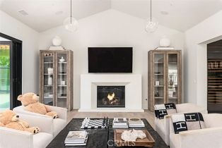 Single Family Residence, 12 Water Port, Newport Beach, CA 92657 - 7