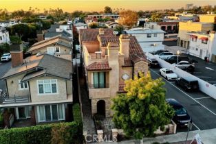 Townhouse, 703 Carnation, Corona Del Mar, CA 92625 - 2