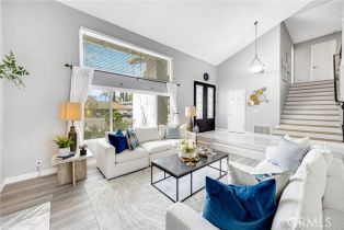 Single Family Residence, 960 S JOLIET cir, Anaheim Hills, CA 92807 - 5