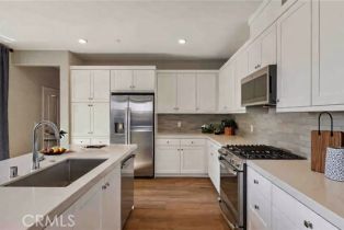 Condominium, 466 Lobata, Irvine, CA 92618 - 4