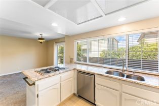 Townhouse, 19228 Seabrook ln, Huntington Beach, CA 92648 - 9
