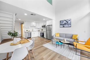 Condominium, 163 Pineview, Irvine, CA  Irvine, CA 92620