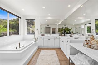 Single Family Residence, 22 Van Gogh way, Coto De Caza, CA 92679 - 49