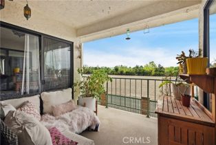 Condominium, 7112 Apricot dr, Irvine, CA 92618 - 3