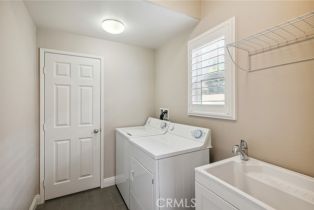 Condominium, 123 Sparrow, Irvine, CA 92618 - 25