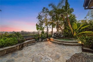 Single Family Residence, 25712 Wood Brook rd, Laguna Hills, CA 92653 - 2