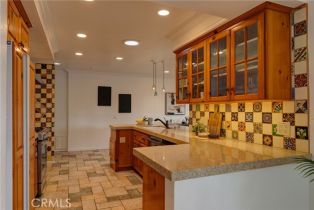 Single Family Residence, 2233 Heather ln, Newport Beach, CA 92660 - 13