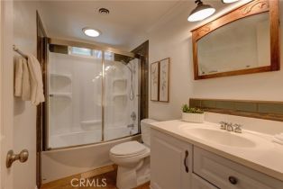 Single Family Residence, 2233 Heather ln, Newport Beach, CA 92660 - 19