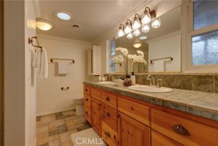 Single Family Residence, 2233 Heather ln, Newport Beach, CA 92660 - 28