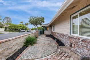 Single Family Residence, 2233 Heather ln, Newport Beach, CA 92660 - 5
