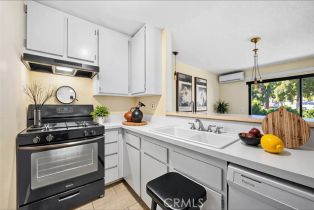 Condominium, 208 Orange Blossom, Irvine, CA 92618 - 3