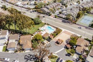 Single Family Residence, 8292 MANIFESTO cir, Huntington Beach, CA 92646 - 35