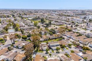 Single Family Residence, 8292 MANIFESTO cir, Huntington Beach, CA 92646 - 37