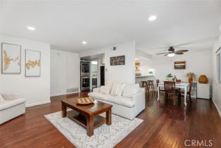 Condominium, 19132 Shoreline LN, Huntington Beach, CA  Huntington Beach, CA 92648