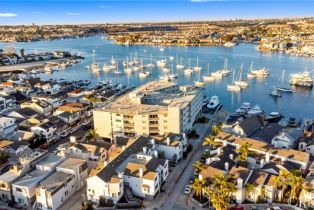 Condominium, 310 Fernando st, Newport Beach, CA 92661 - 3