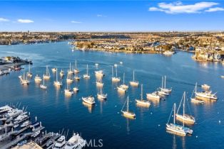 Condominium, 310 Fernando st, Newport Beach, CA 92661 - 5