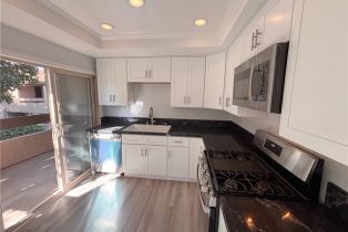 Condominium, 17114 BLUEWATER ln, Huntington Beach, CA 92649 - 17