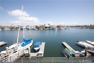 Condominium, 17114 BLUEWATER ln, Huntington Beach, CA 92649 - 2