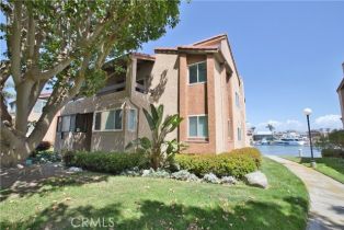 Condominium, 17114 BLUEWATER ln, Huntington Beach, CA 92649 - 5
